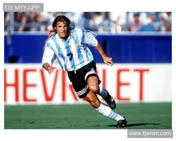 全球足球明星简介及其辉煌成就与影响力分析