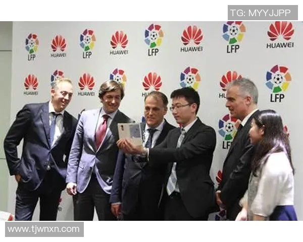 全球足球明星转会动态全景盘点与市场趋势分析