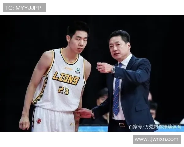 深圳篮球队的比赛节奏分析与战术调整对球队表现的影响探讨 深圳篮球队的比赛节奏分析与战术调整对球队表现的影响探讨